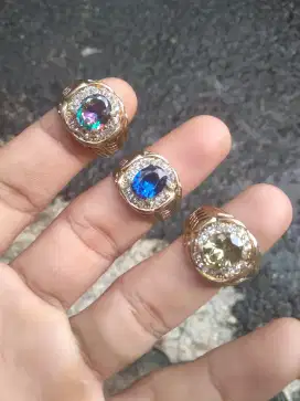 Batu permata natural royal blue safir . Mystik quartz. Citrine. Perak