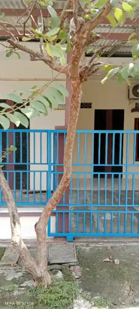 menyewakan 1unit rumah