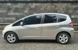 Honda Jazz S 2010 Automatic Mobil Rawatan Siap Pakai