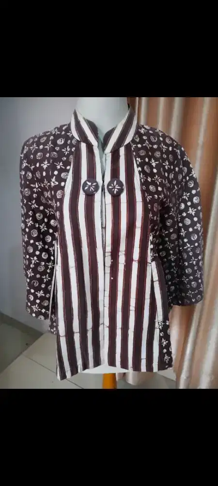 Blus Batik Kombinasi