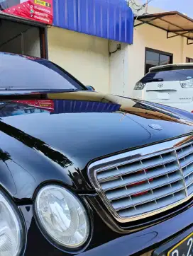 Dijual Mercedes-Benz E240 w211 2005 low km