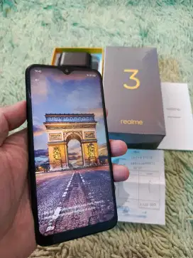 HP Oppo Realme 3 Black 4/64 Mulus Normal Lengkap Kopo Katapang Bandung
