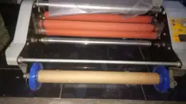 Mesin laminasi / laminating