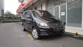Wuling formo S 2021  8 penumpang