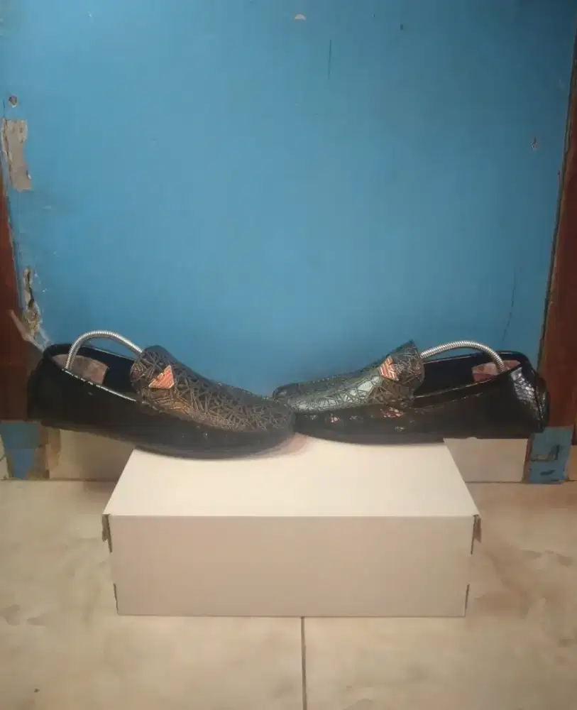 Jual cepat murah sepatu armani slip on full kulit langka original