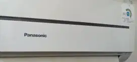 AC Panasonic 1/2 pk masih terpasang Dingin
