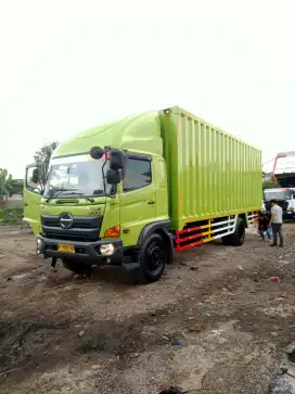 Truk Box Besi/Box Cargo,Hino 500,FG 260 JP, Th.2024
