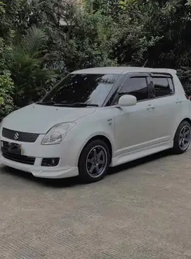Suzuki Swift 2010 Bensin