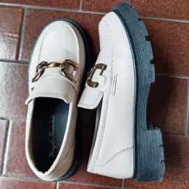 Dijual Sepatu Pantofel Wanita Yongki Komaladi