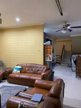 Dijual ruko taman palem 4lantai , 4Kt+1 rapi siap huni
