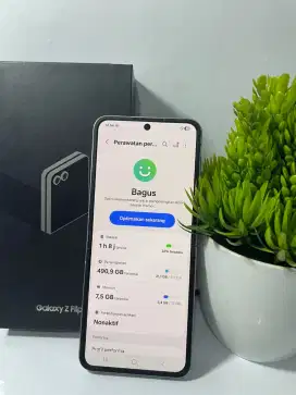 SAMSUNG Z FLIP 6  RAM 12/512GB ORIGINAL SEIN NORMAL 

TAMPILAN MEWAH S