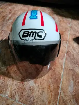 Dijual HELM Anak Merek BMC