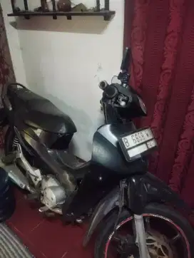 honda karisma x 2004