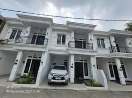 Rumah mewah harga ramah di Perumahan Maharaja Depok a