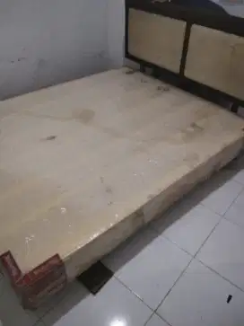 Kasur springbed