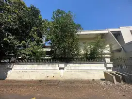 Dijual Rumah Hitung Tanah Belakang Galaxy Mall Dharmahusada Indah Timu