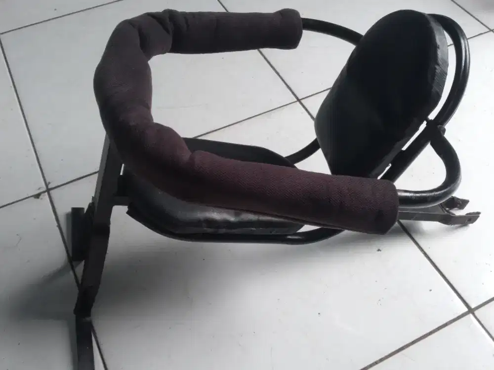 Boncengan depan sepeda