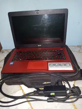 Laptop Acer One 14 Z1402 Core i3-5005U RAM 8GB SSD 128GB Layar 14