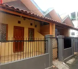 Rumah siap huni luas 137m Utan Kayu Selatan Jakarta Timur