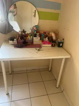 Meja ikea linnmon