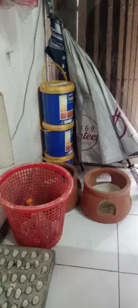 Cat tembok luar dalam