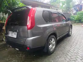 Nissan X-Trail 2012 Bensin