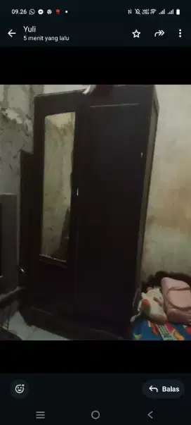 Lemari jati tua kuno