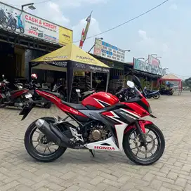 HONDA CBR 150 R 2019