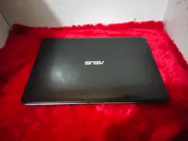 Asus vivobook X441M/intel N4000/RAM4GB DDR4/HDD 500gb/14inch siap pake