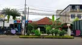 Komersial jalan utama Sukasari Pajajaran