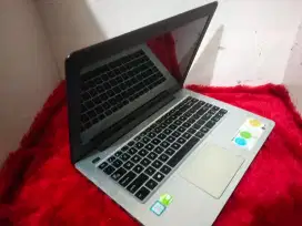 Asus x456u core i5-7200U/ RAM 8gb/ssd 256gb/ Nvidia 930MX