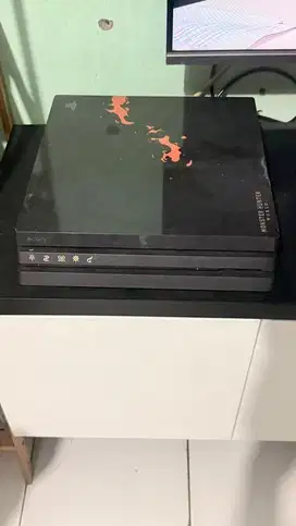 PS4 pro/playstation 4 pro limited edition