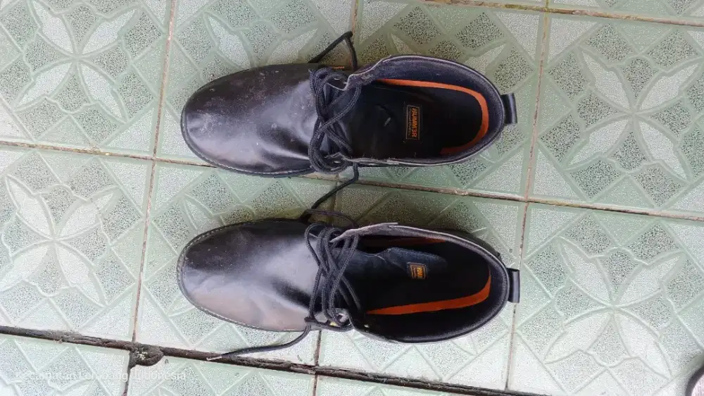 Sepatu Formal Hummer