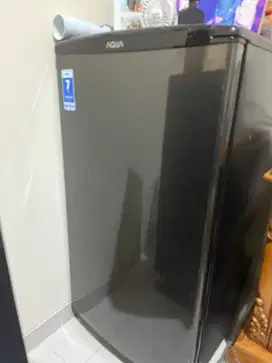 Kulkas Freezer AQUA