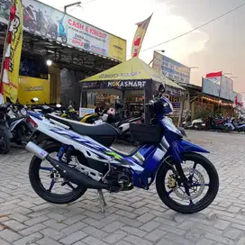 YAMAHA FIZR 2003