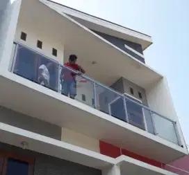Balkon kaca Stainles bandung