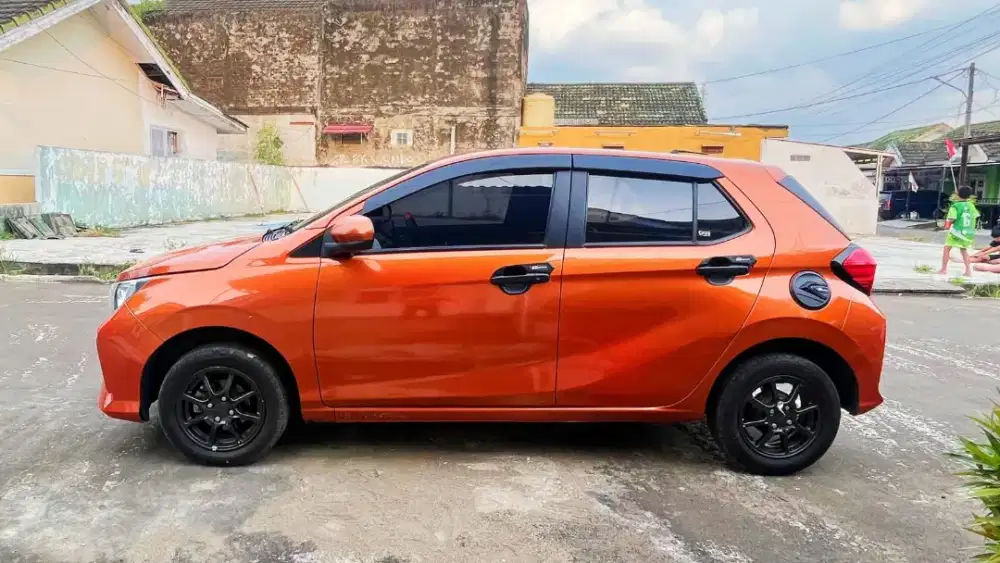DAIHATSU NEW AYLA X MANUAL 2023