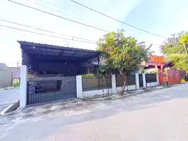 Rumah luas siap huni di perumahan duren jaya permai Bekasi Timur