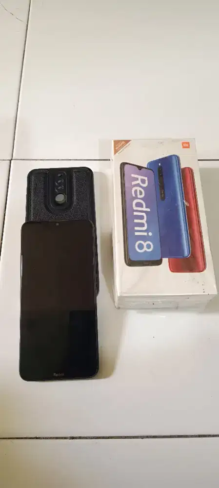 Xiaomi Redmi 8 4 gb / 64 gb