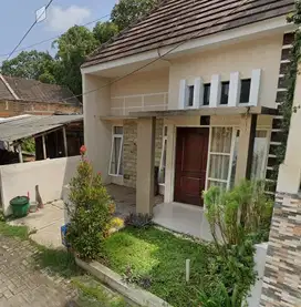 Rumah dijual dukcapil tlogowaru buring kota 1Lt 2KT 185jt inhouse 5th