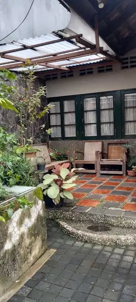 Jual Rumah Lama Terawat di Arjuna Pajajaran Bandung Kota
