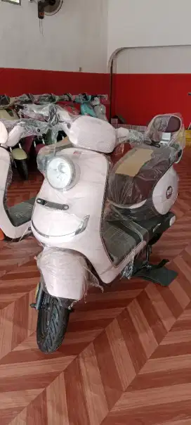 Uwinfly motor listrik