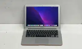 Macbook Air (Retina, 13-inch, 2017)  Ram 8GB SSD 128GB