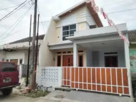 Di jual murah rumah konsep mezzanine