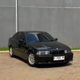 BMW E36 320i MT