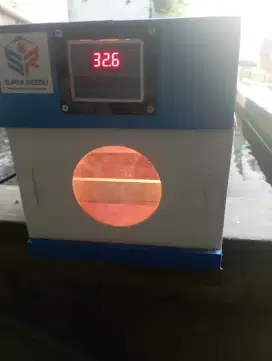 Mesin penetas telur ayam