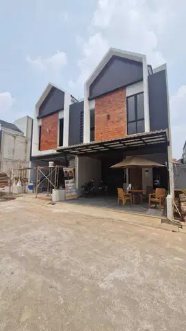 Rumah Modern Minimalis Strategis di Cibubur, Dekat LRT & Tol