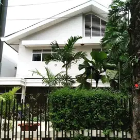 Rumah siap huni luas 956m Type 5KT Gambir Jakarta Pusat