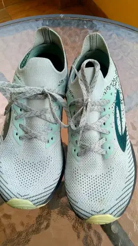 Sepatu Running 910 haze infiknit size 37