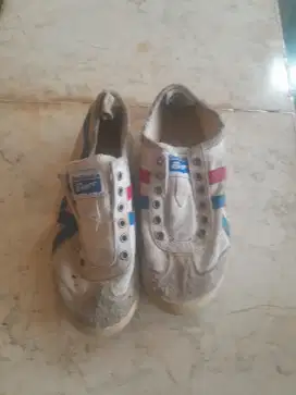 Sepatu onitsuka slip on original murah